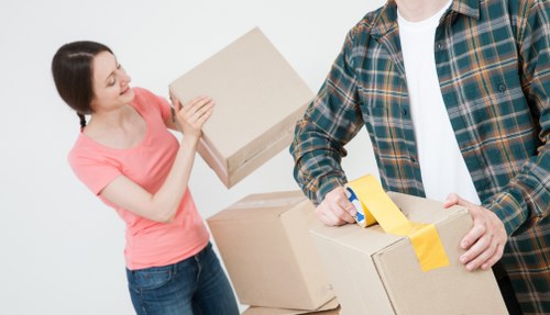 Local moving truck service for home and business moves in Abbeywood